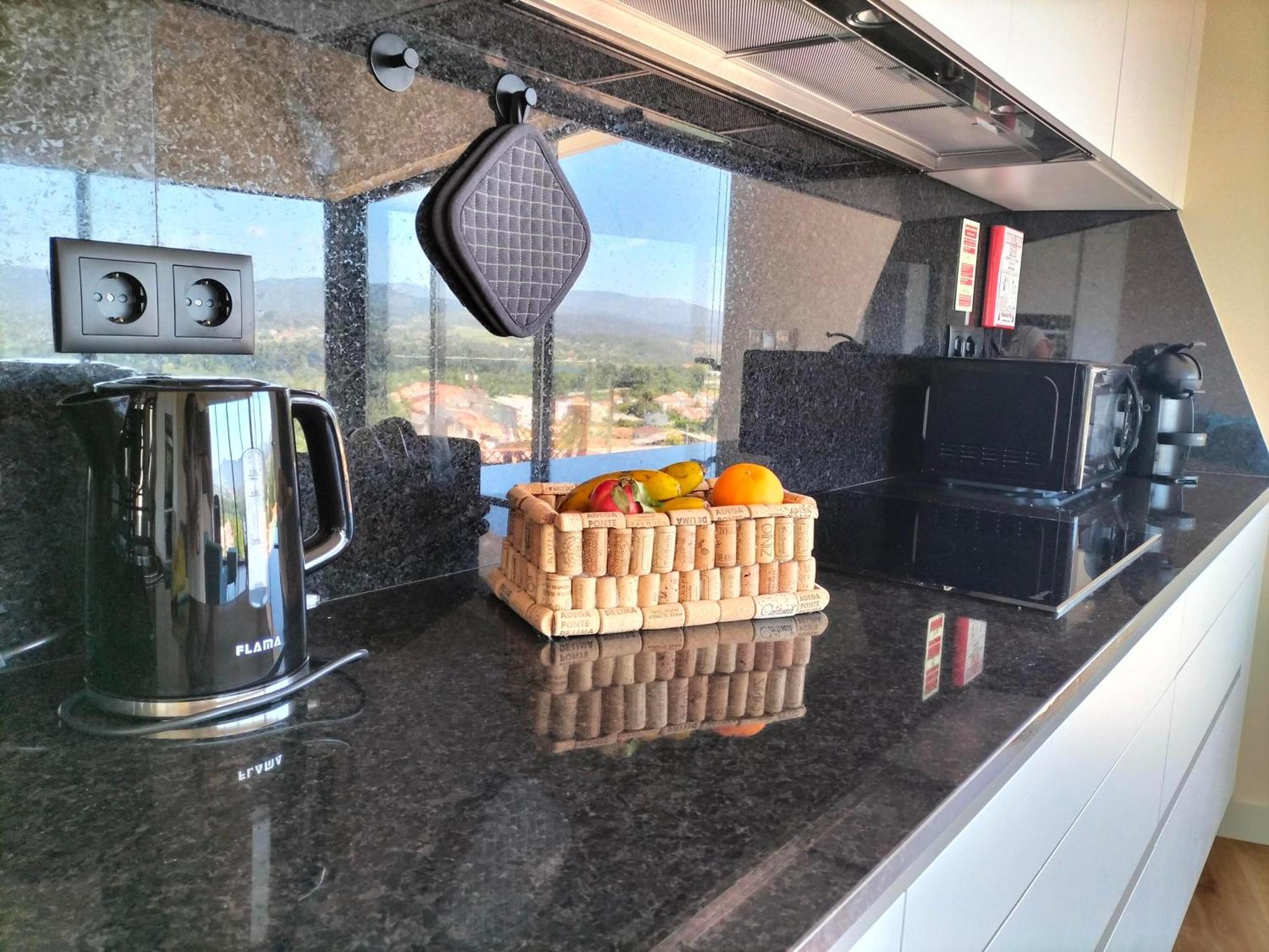 Amores Riverview - Your Scenic Getaway - Uchill Villa *